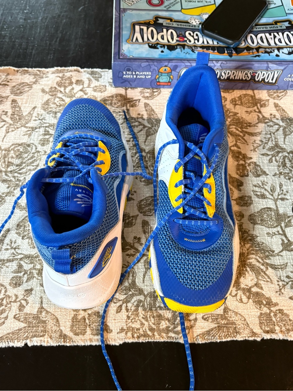 Men's Athletic Running Shoes in Blue and Yellow